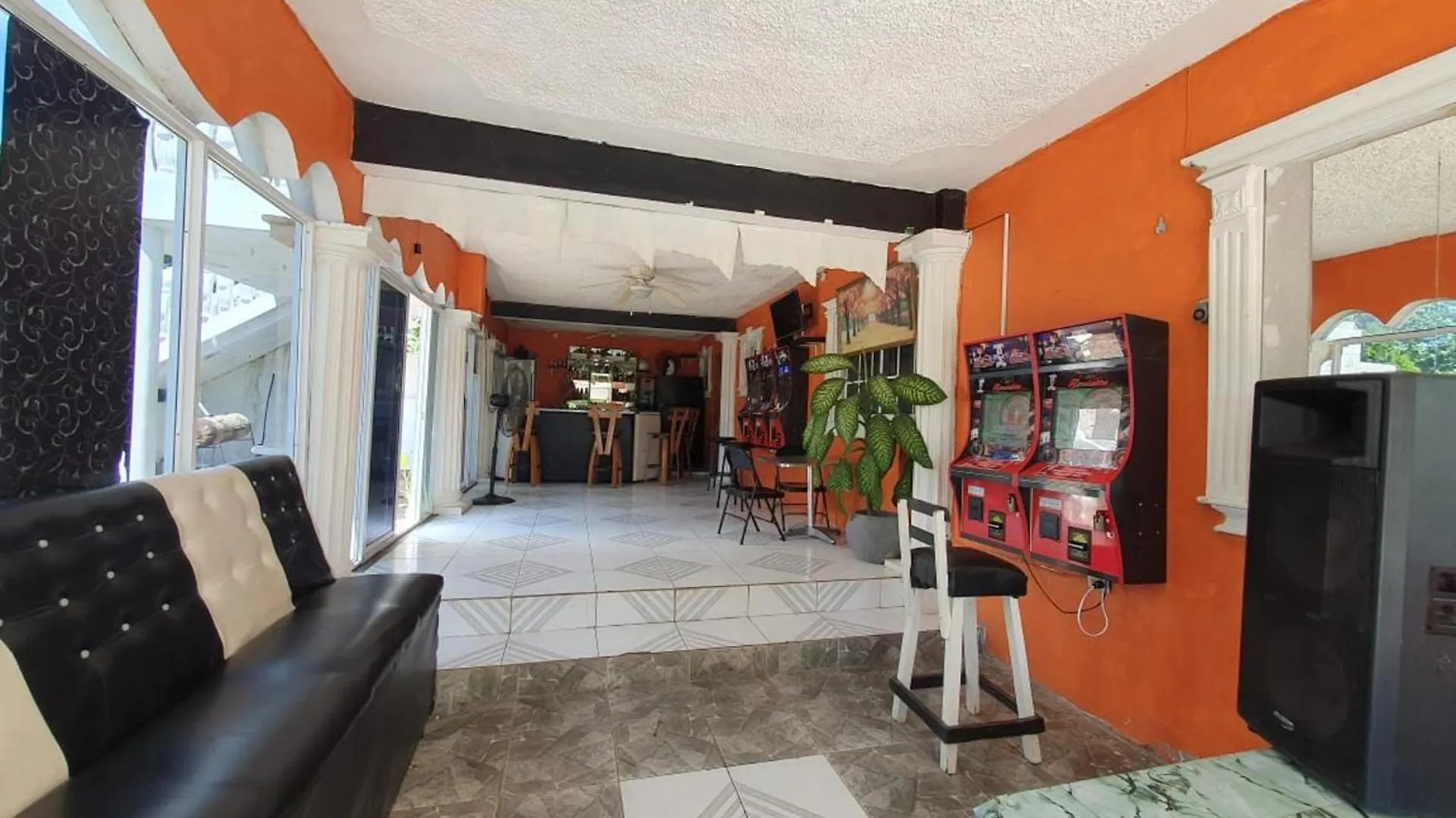 Holiday home Sandy Bay Paradise Retreat - 7 Bedrooms Jamaica
