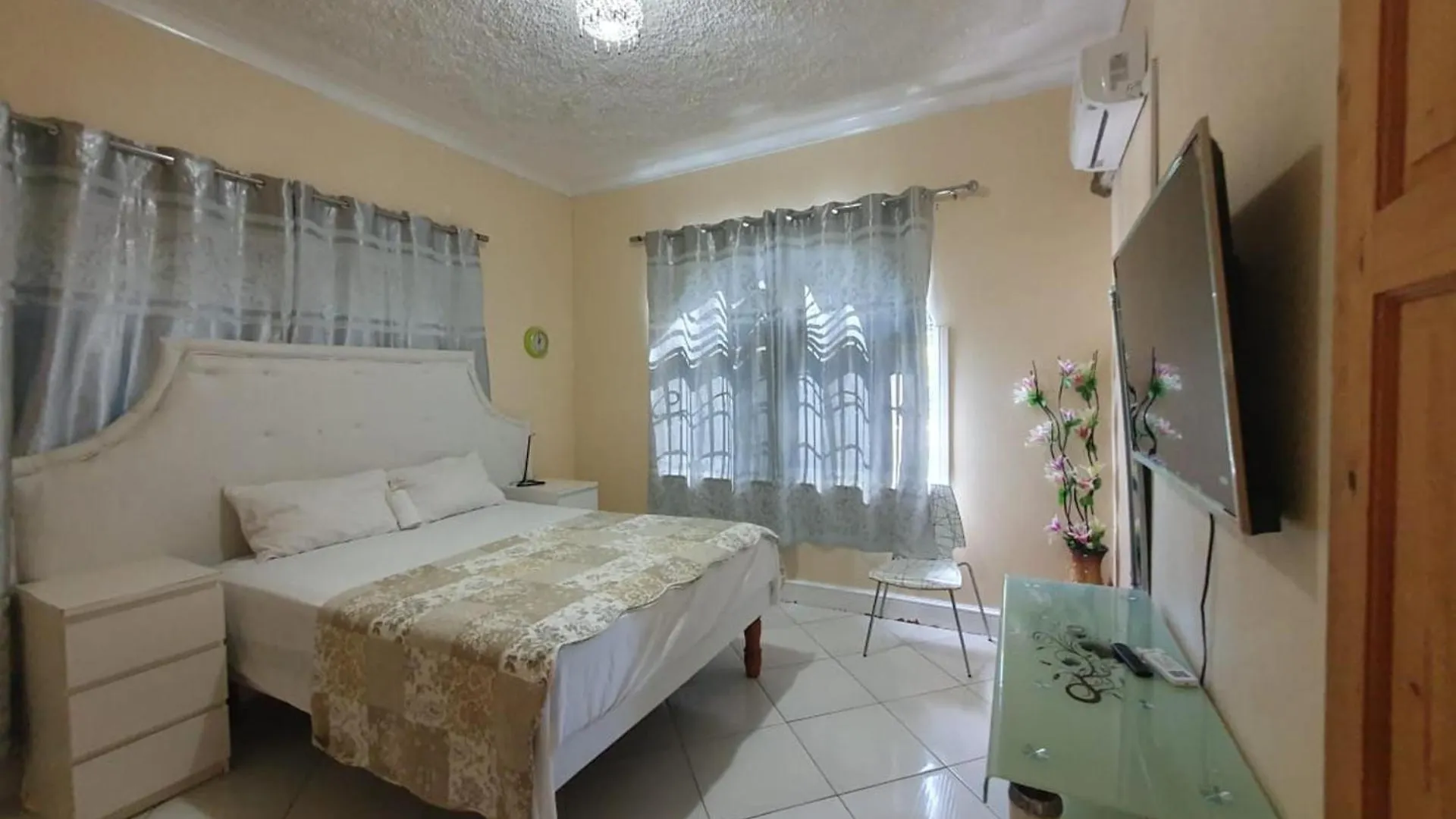 Holiday home Sandy Bay Paradise Retreat - 7 Bedrooms