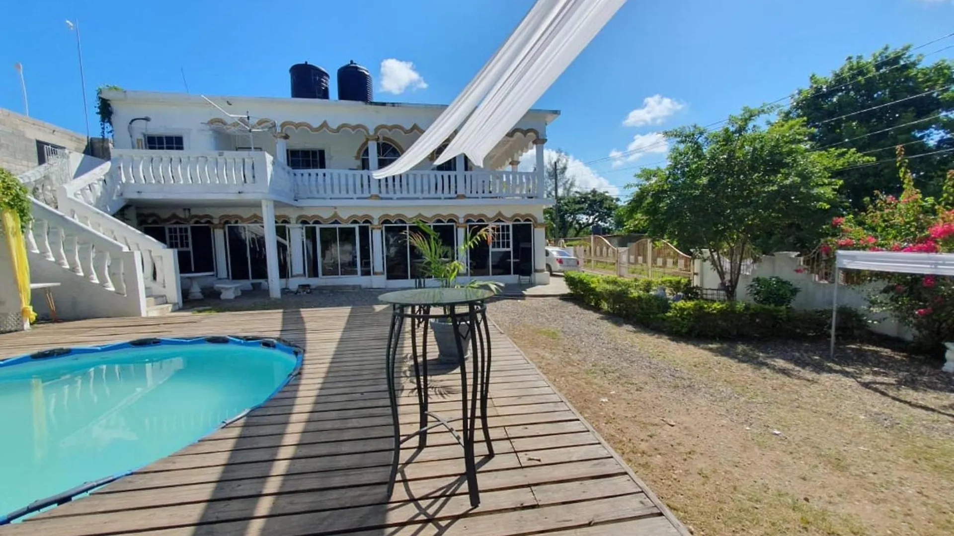 Sandy Bay Paradise Retreat - 7 Bedrooms 0*, Sandy Bay (Clarendon) Jamaica