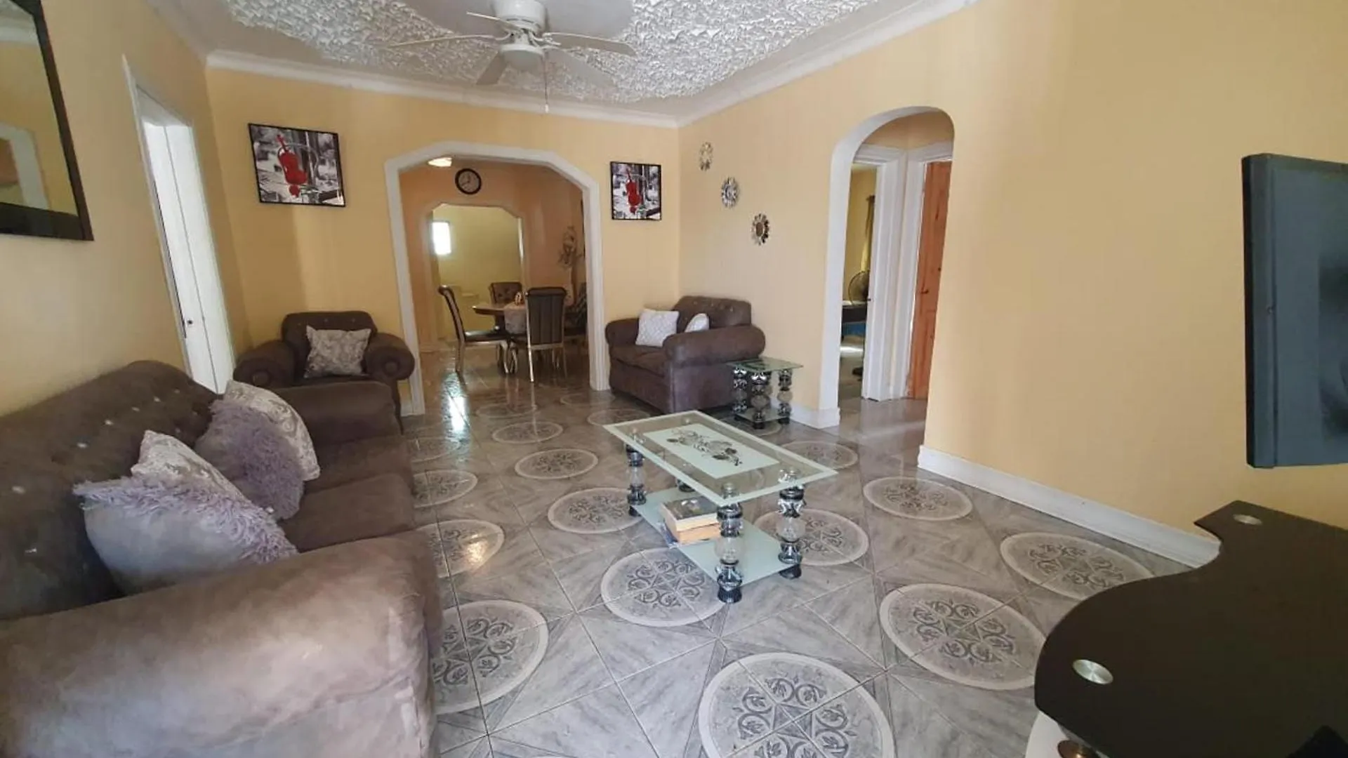 Holiday home Sandy Bay Paradise Retreat - 7 Bedrooms