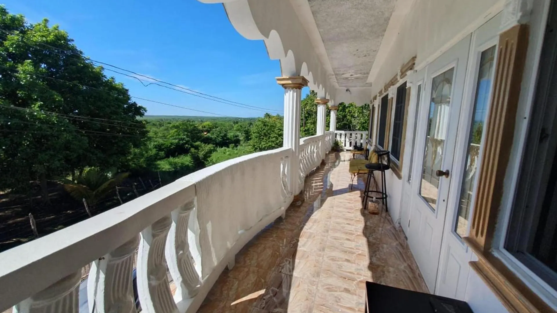 Sandy Bay Paradise Retreat - 7 Bedrooms 0*, Sandy Bay (Clarendon) Jamaica
